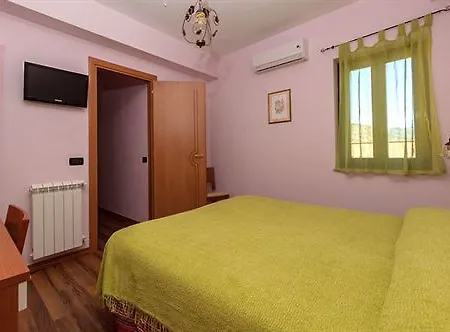 Il Glicine 3*