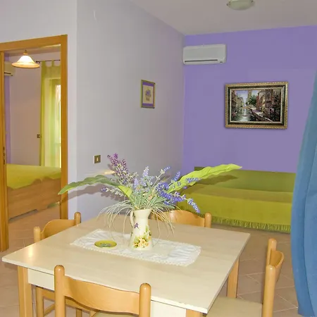 Il Glicine Aparthotel 3*