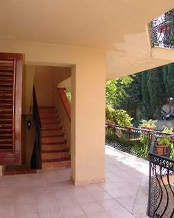 Il Glicine Aparthotel 3*