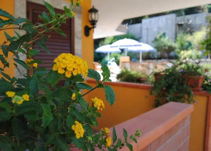 Il Glicine Aparthotel 4*