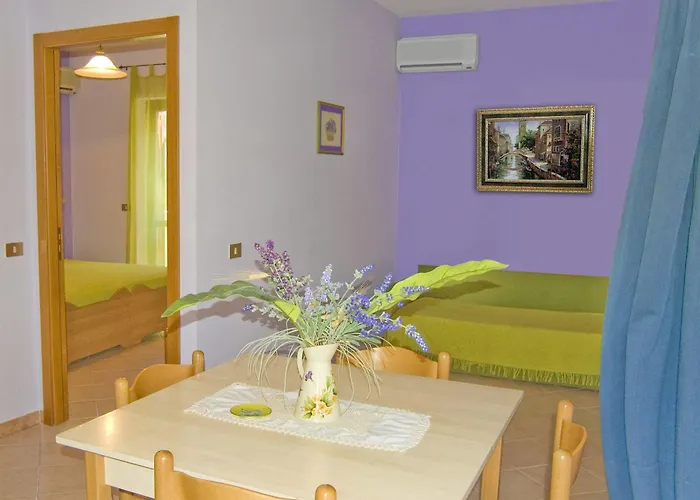 Il Glicine Aparthotel 4*